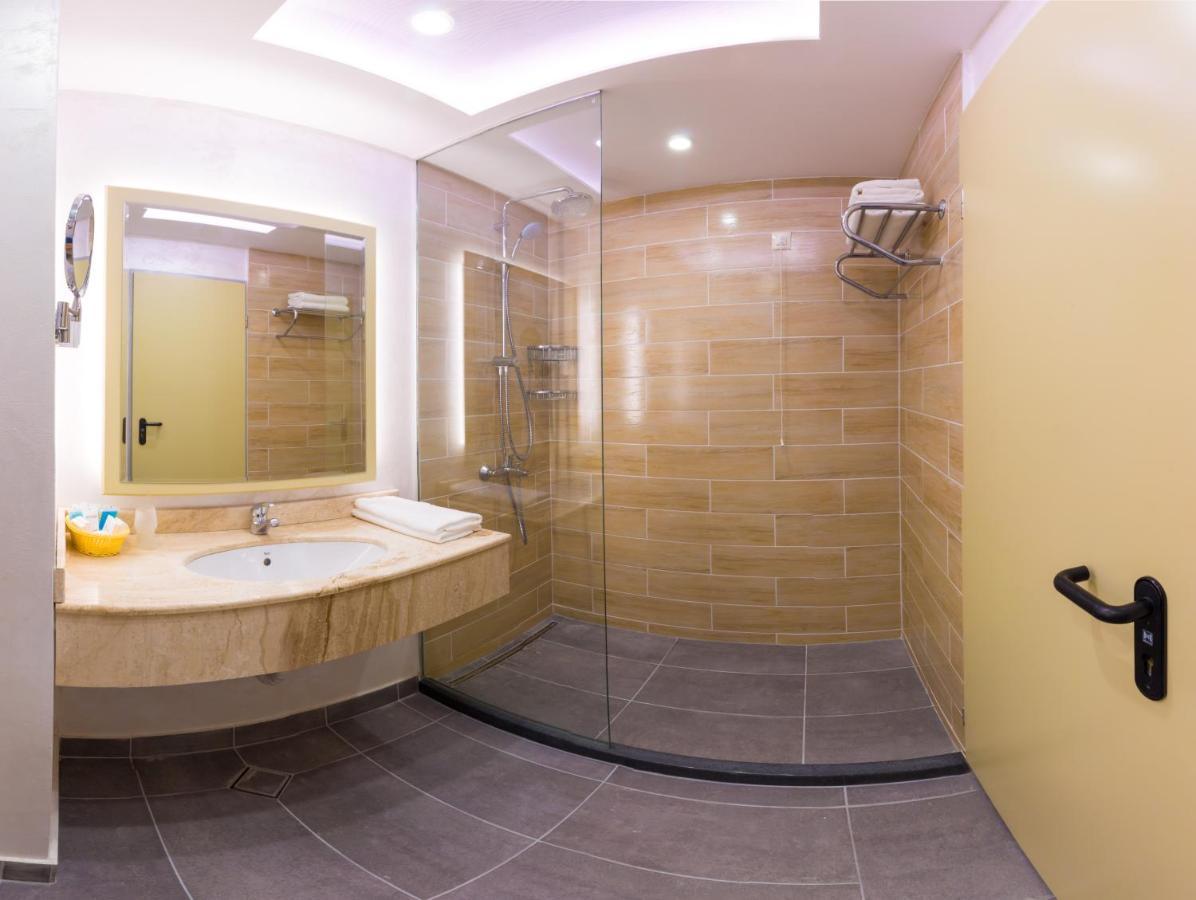 Bilyana Beach Hotel 네세부르 외부 사진